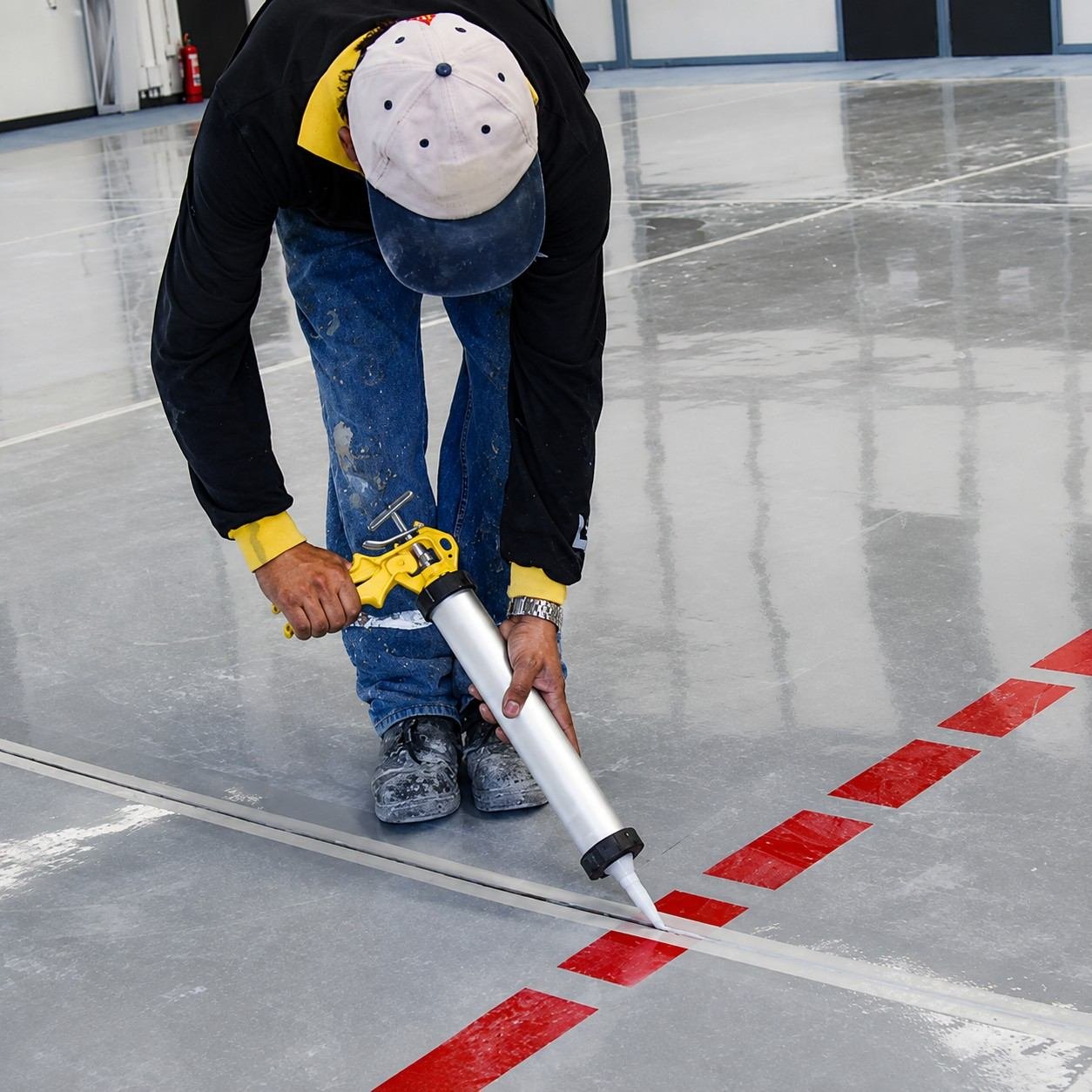 Self-leveling PU sealant product