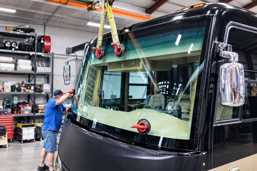 PA-160F commercial bus windshield vertical pillar installation